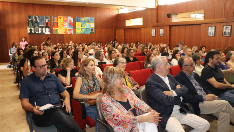 Cândido palestra 500 anos de Camões