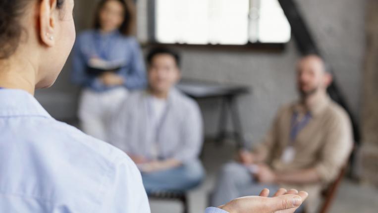 Sessão de Esclarecimento