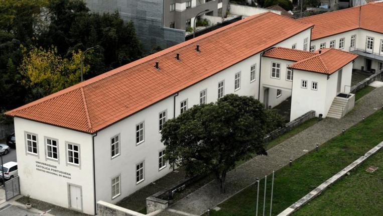 Universidade Católica O Minho